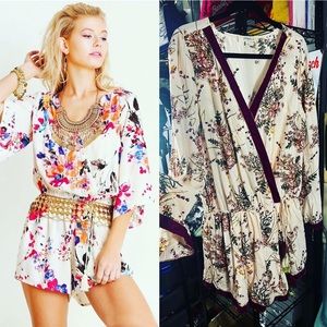 ♥️ EUC UMGEE VELVET TRIM FLORAL ROMPER JUMPSUIT XL